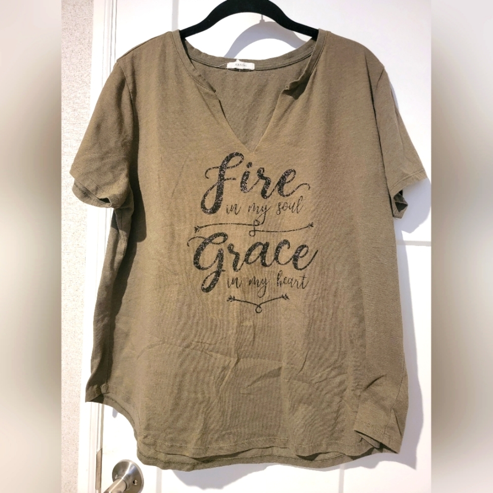 Green t-shirt, size XXL